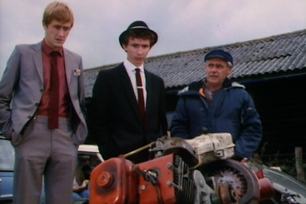 Rodney and Mickey Pearce buy some discarded machine parts, thinking they've got a good deal