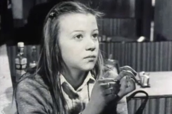 Episodes from this run would feature shots of previous episodes in the title sequence, which is how I was able to do this screenshot here. Unfortunately said shots are in black and white for artistic reasons, so there's no colour one. But this came from 'Brassneck'.