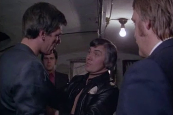 Writer Philip Martin appears as a tough guy. The main image on the first page is the only one I've 'borrowed' for this article, incidentally, as I like to be authentic and get my own screenshots